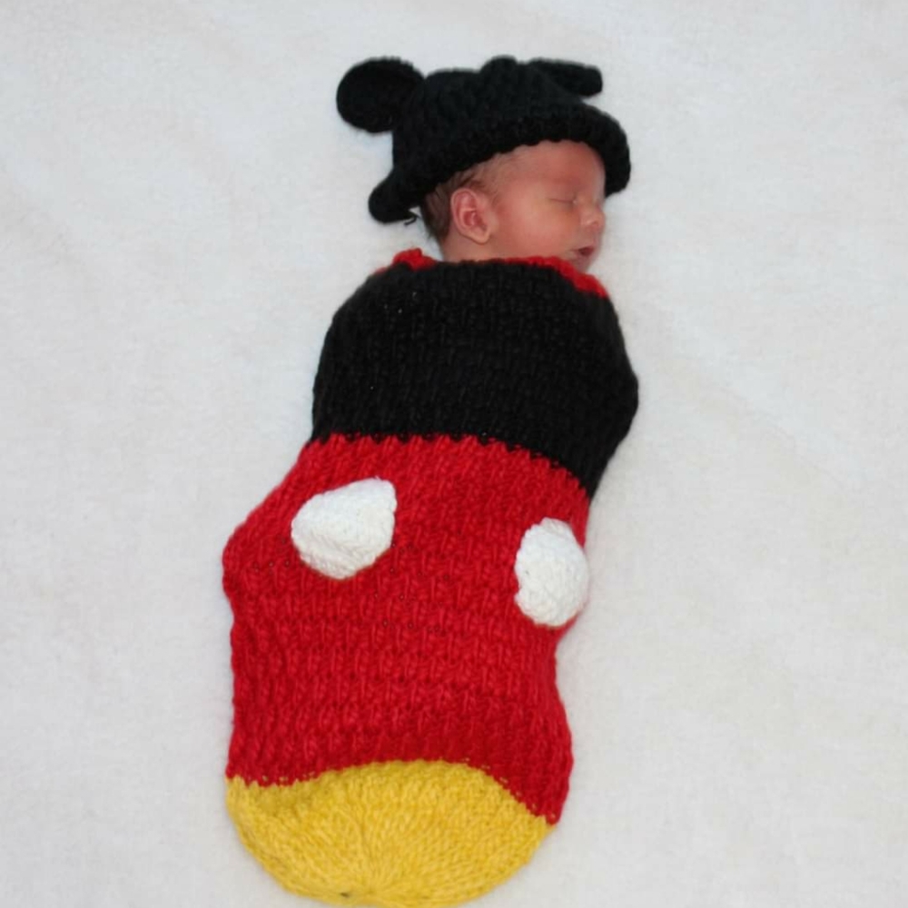 Mickey Mouse knitted set SOLD ON MERCARI